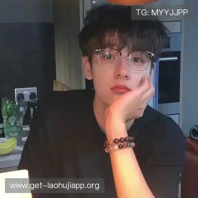 凤万宇